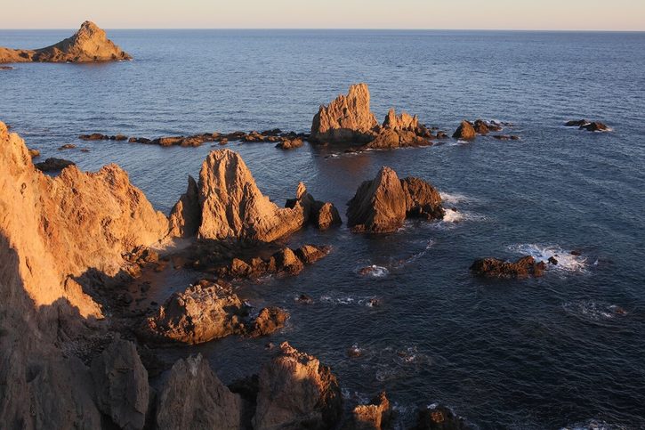 Almería - Útes mořských panen v přírodním parku Cabo de Gata-Níjar. Almería - Útes mořských panen v přírodním parku Cabo de Gata-Níjar.