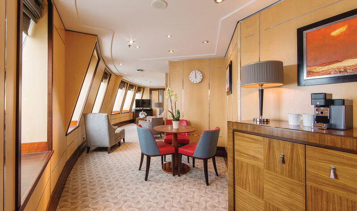 Royal Suite, jídelní část - Queen Mary 2