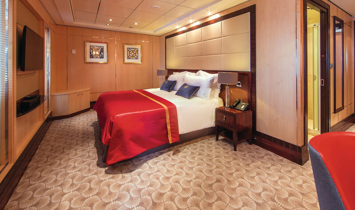 Royal Suite, ložnice - Queen Mary 2